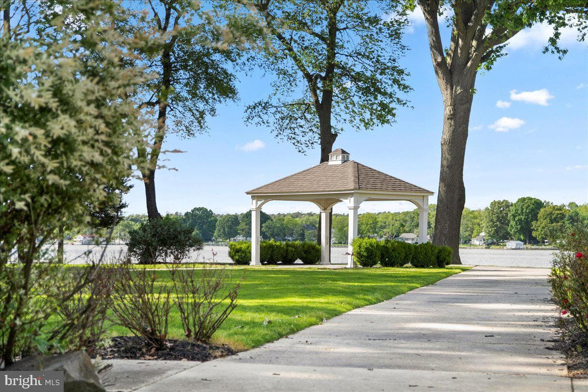 11505 Beacon Hill Court photo 48