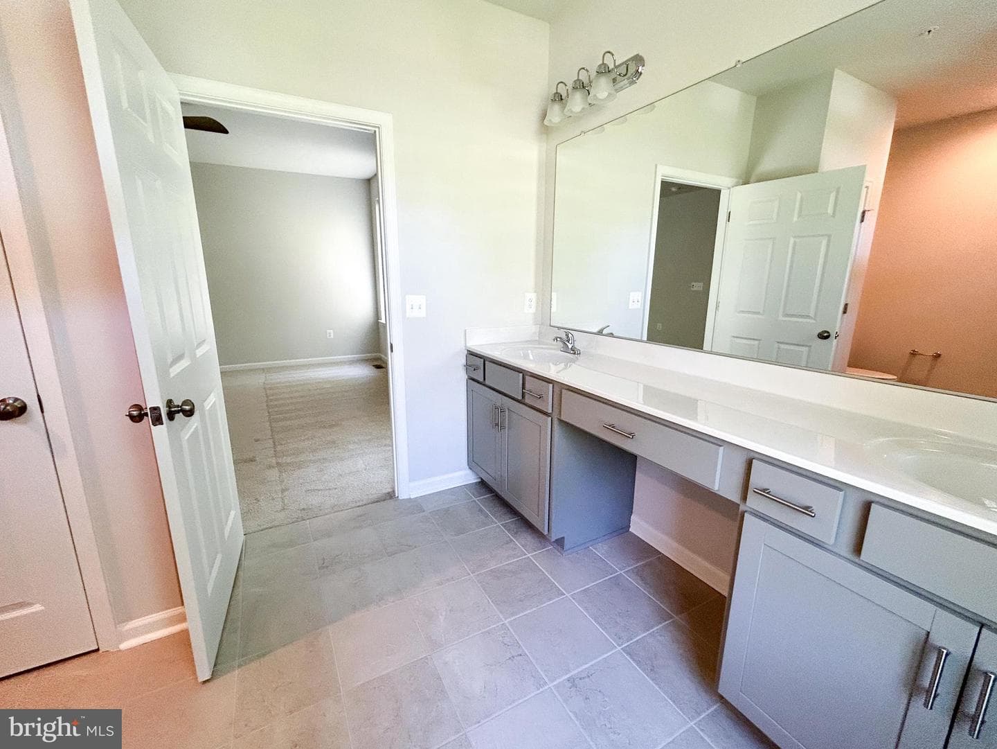 11521 Beacon Hill Court photo 40