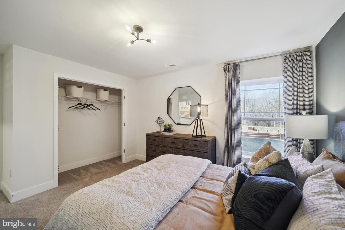 5442 Newport Circle photo 15