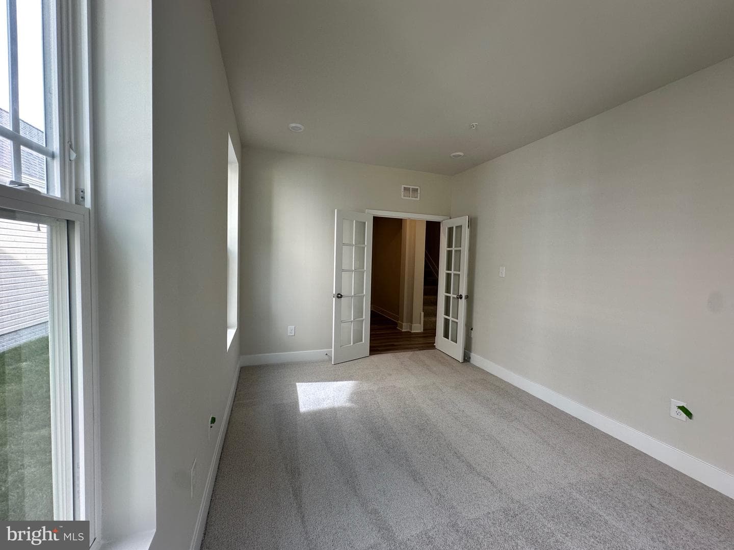5404 Newport Circle photo 21