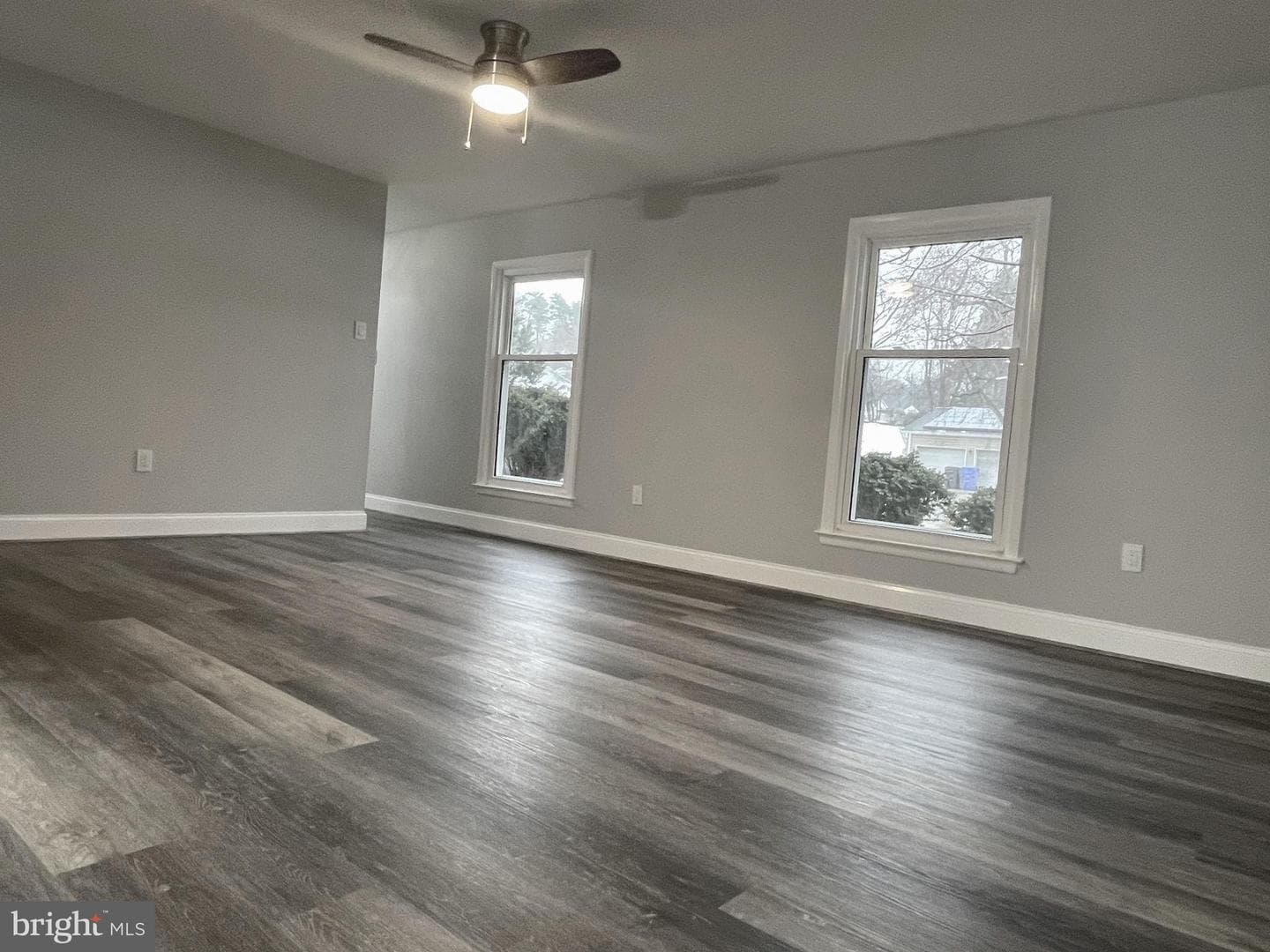 2106 Boxwood Circle photo 12