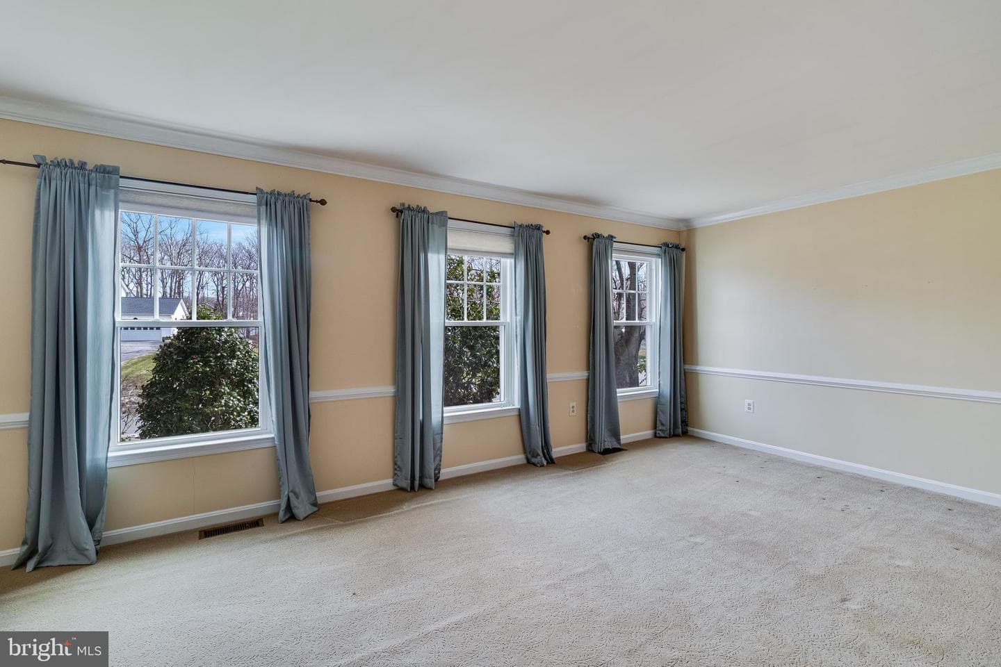 1013 Suffolk Drive photo 27