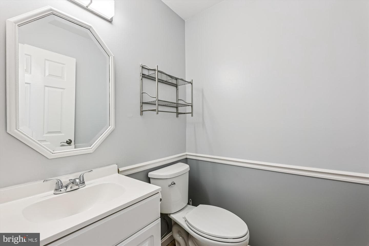 3643 Foxhall Place photo 27