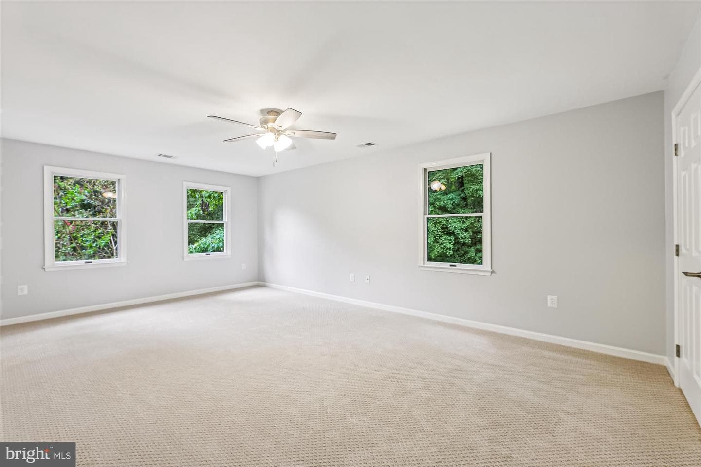 3643 Foxhall Place photo 32