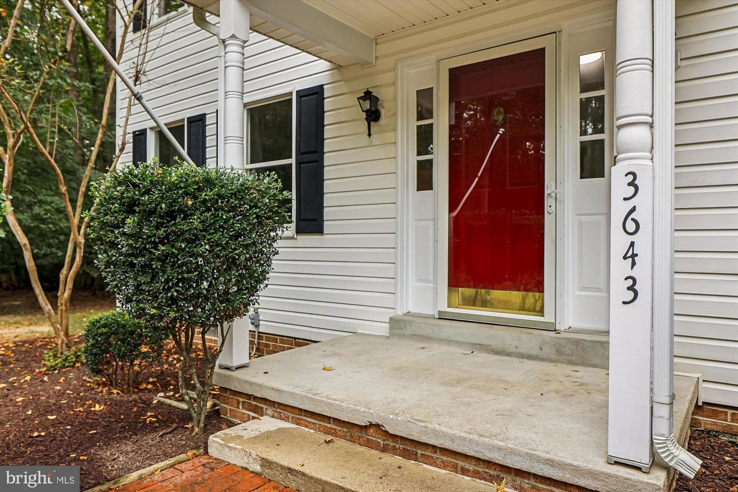 3643 Foxhall Place photo 5