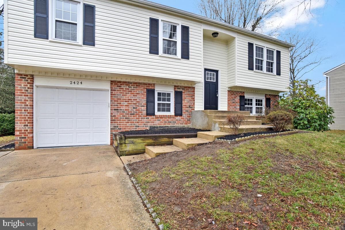 2424 Pear Tree Court photo 7