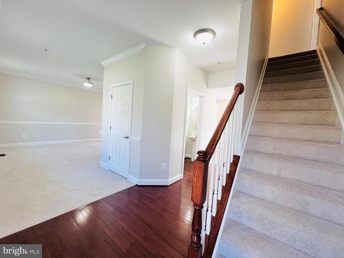 6870 Desales Place photo 2