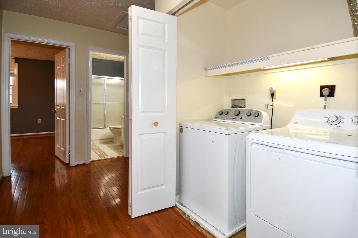 6724 Dolphin Court photo 27