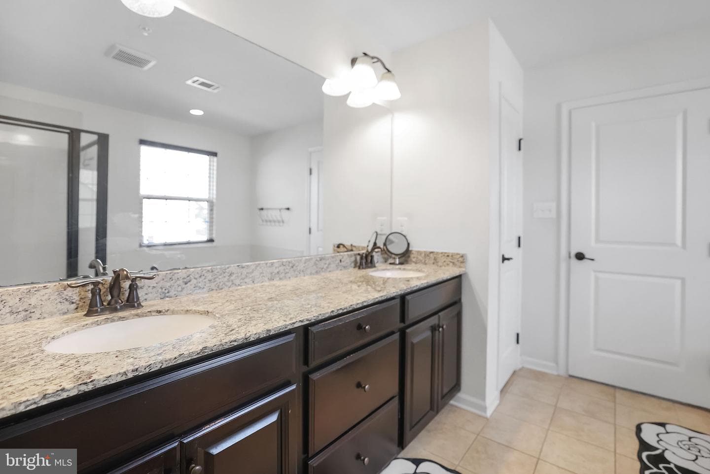 107 Gleaning Court photo 24