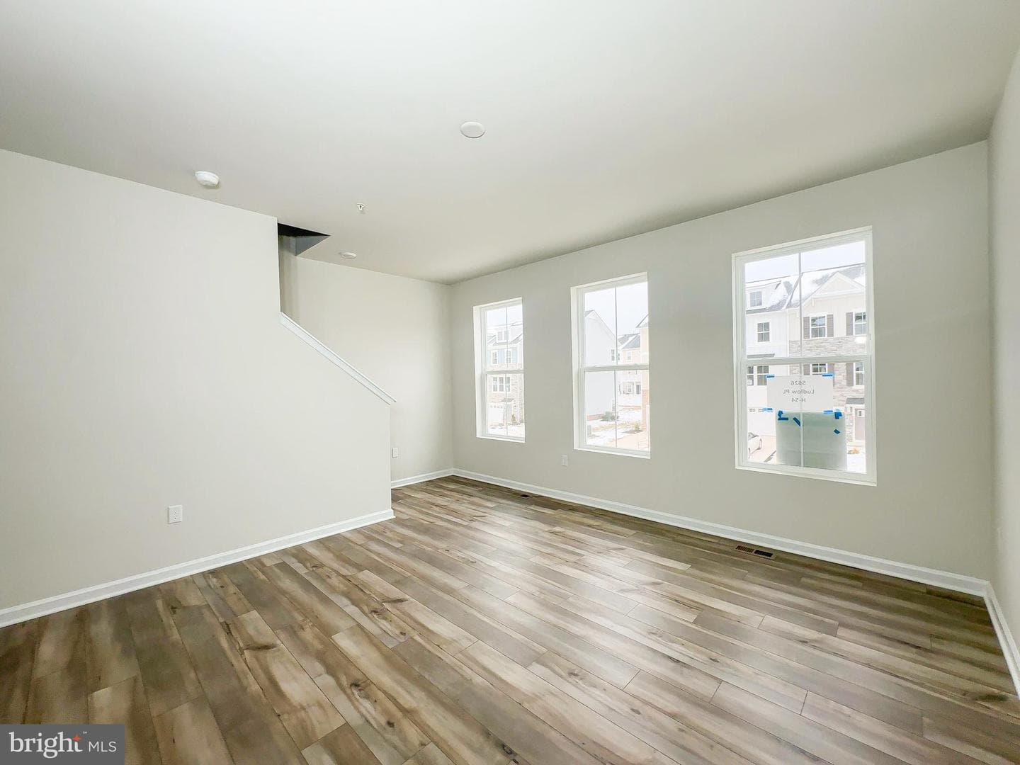 5626 Ludlow Place photo 13