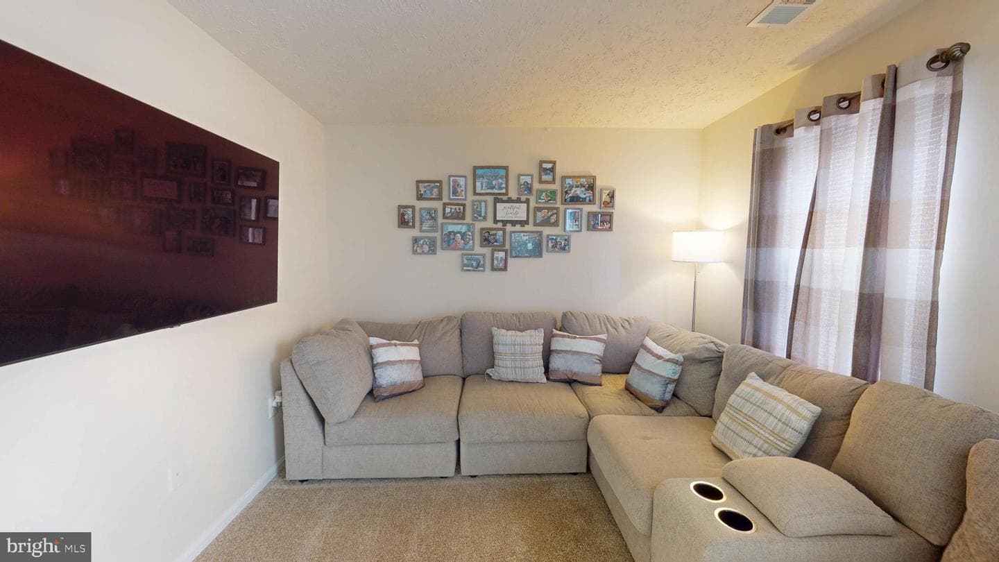 15 Oakside Lane photo 39