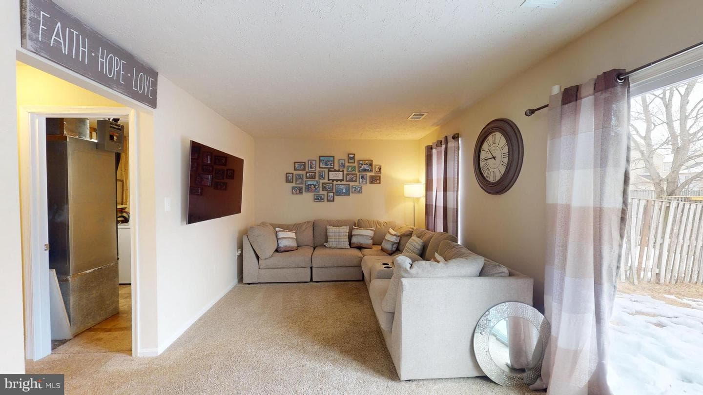 15 Oakside Lane photo 52