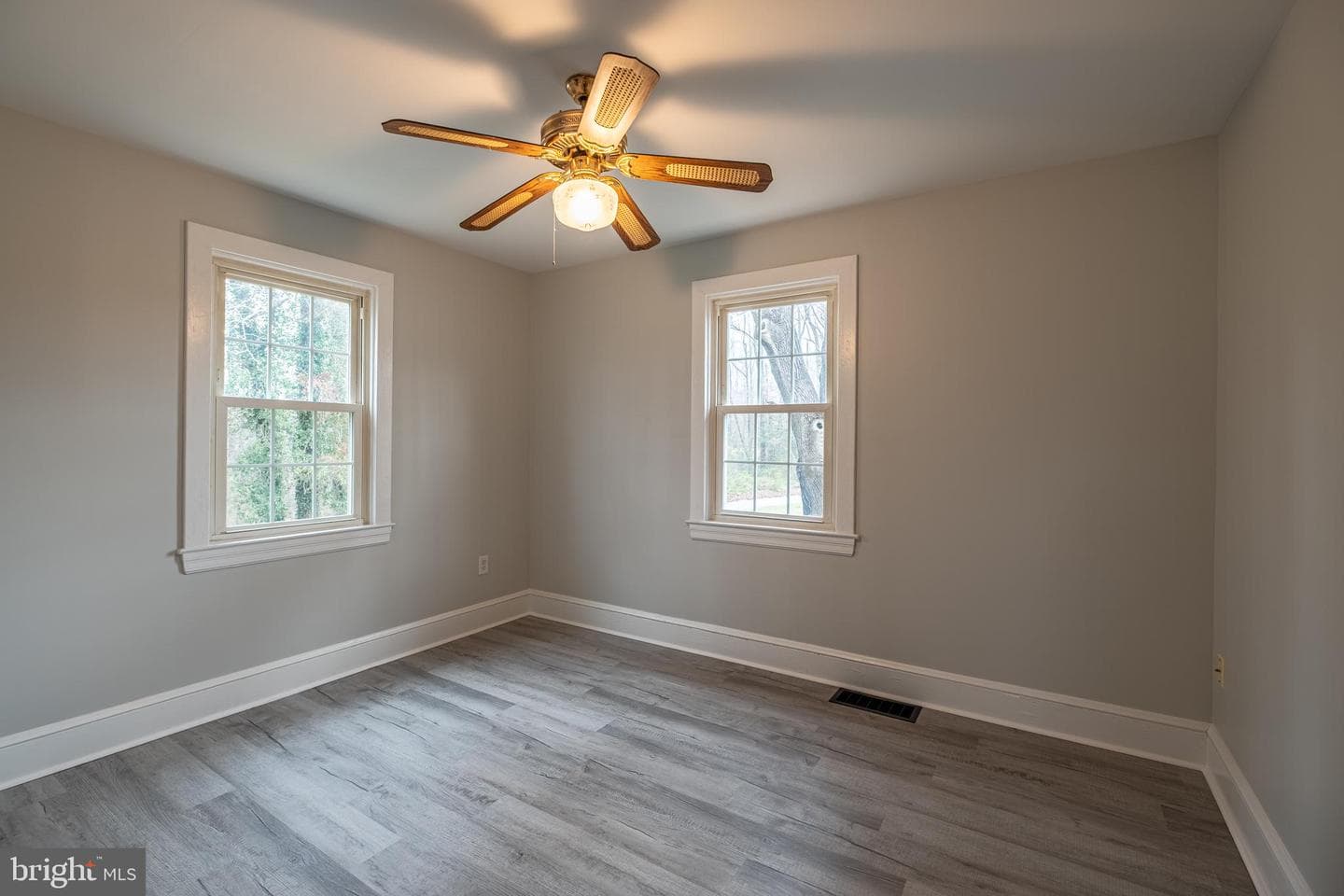 5680 Bryantown Road photo 11