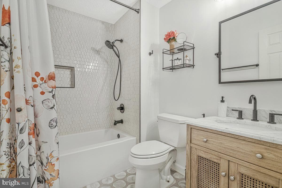 11610 Bachelors Hope Court photo 35