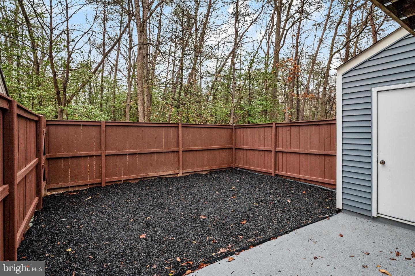 800 Larkspur Court #7b photo 24