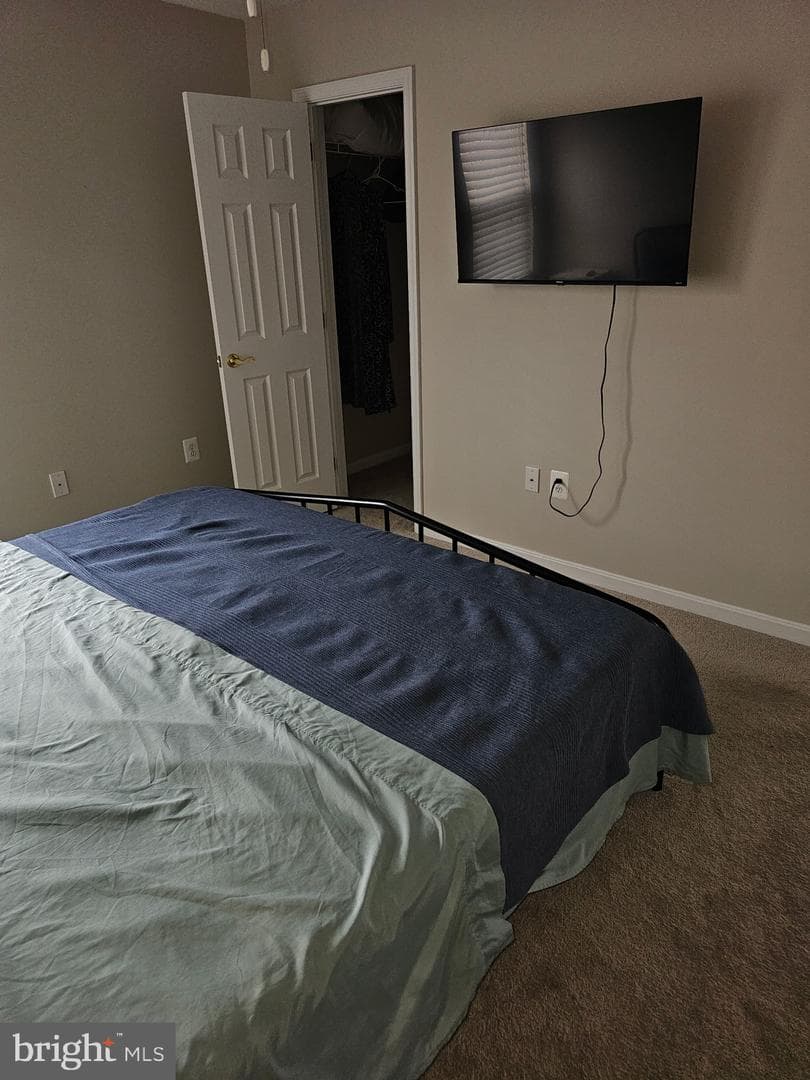 220 Williamsburg Circle photo 18
