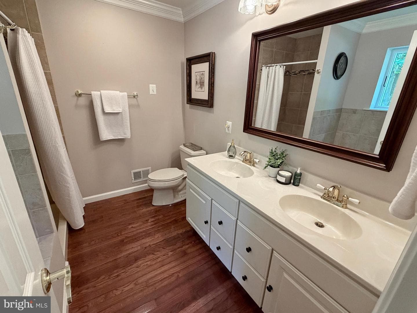 14890 Ivanhoe Court photo 5