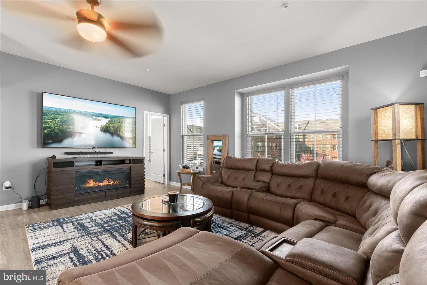 10860 Winchester Street photo 10