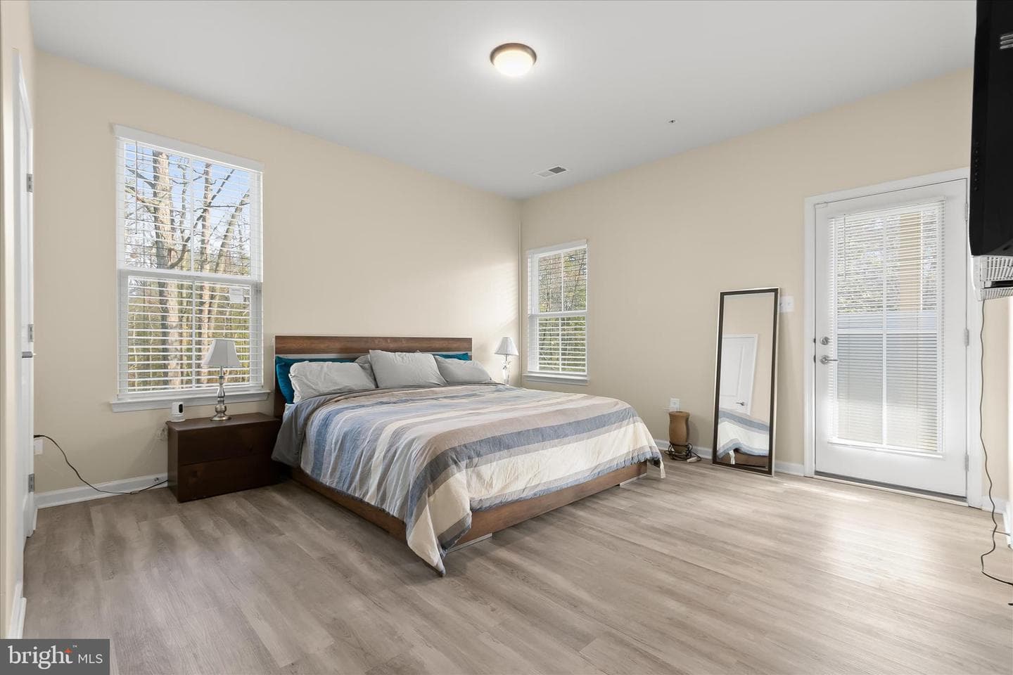 10860 Winchester Street photo 50
