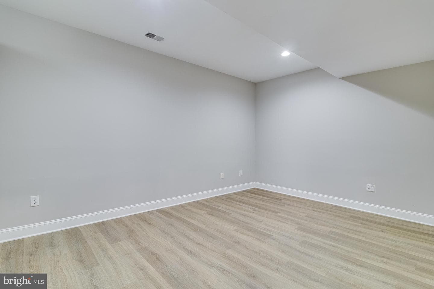 7910 Dartmoor Place photo 58