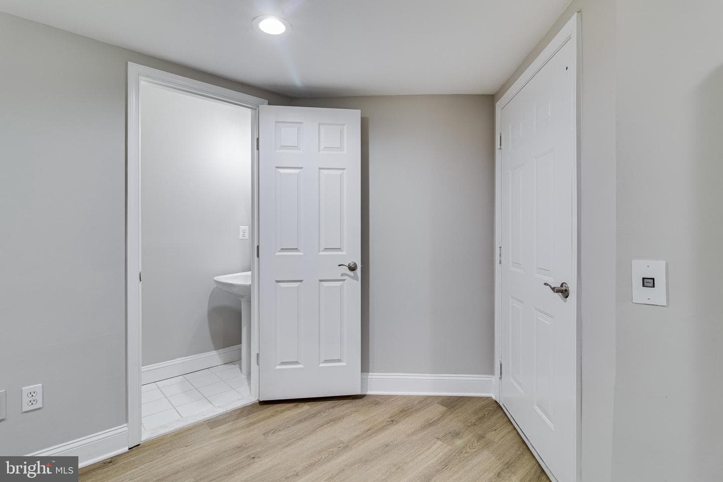 7910 Dartmoor Place photo 59