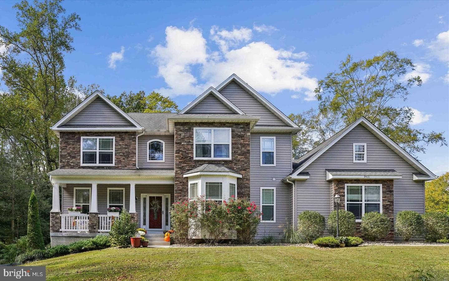 9431 Yawkey Place photo 2