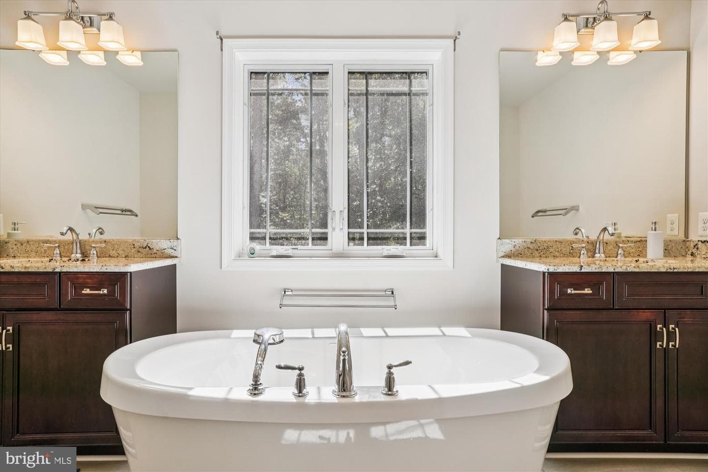 9431 Yawkey Place photo 36