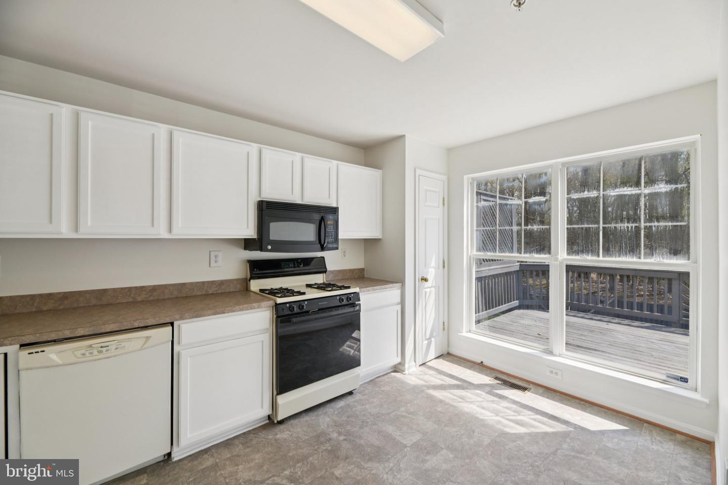 8421 Gauntlet Place photo 17