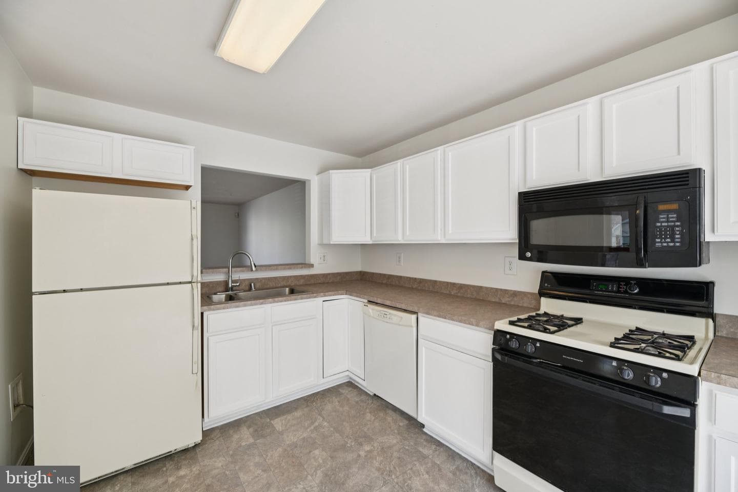 8421 Gauntlet Place photo 19