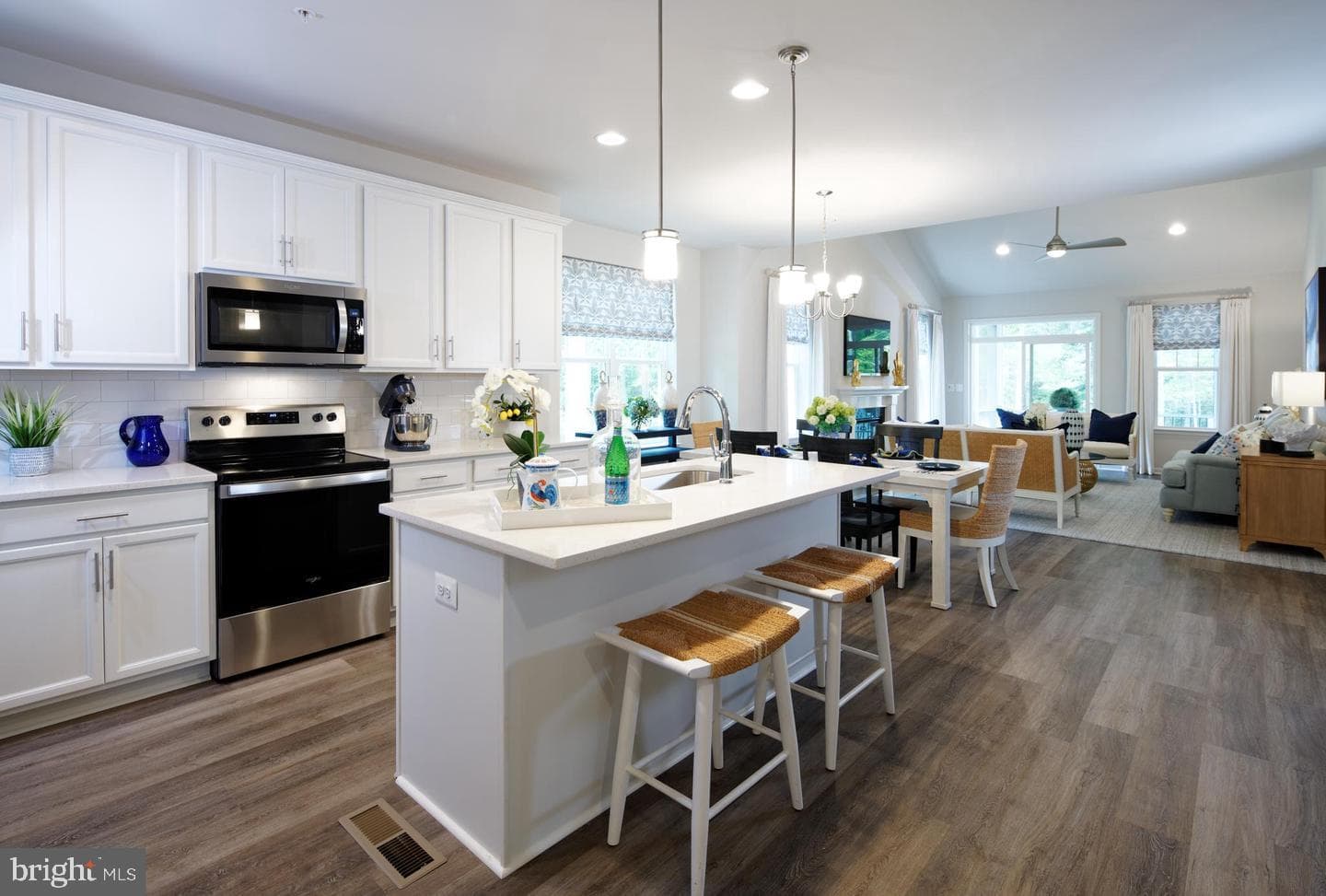 11504 Beacon Hill Court photo 8