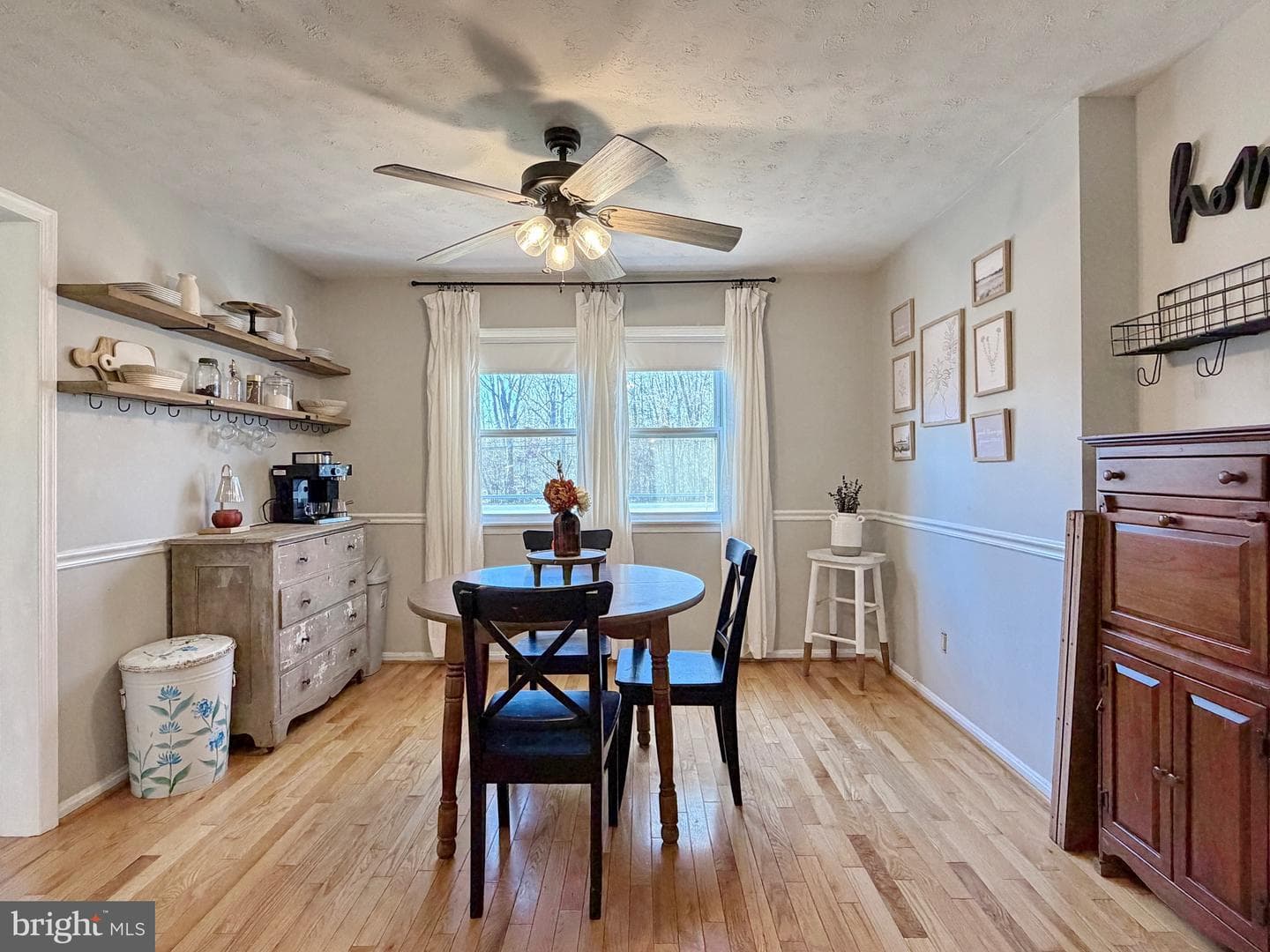 10322 Charles Street photo 9