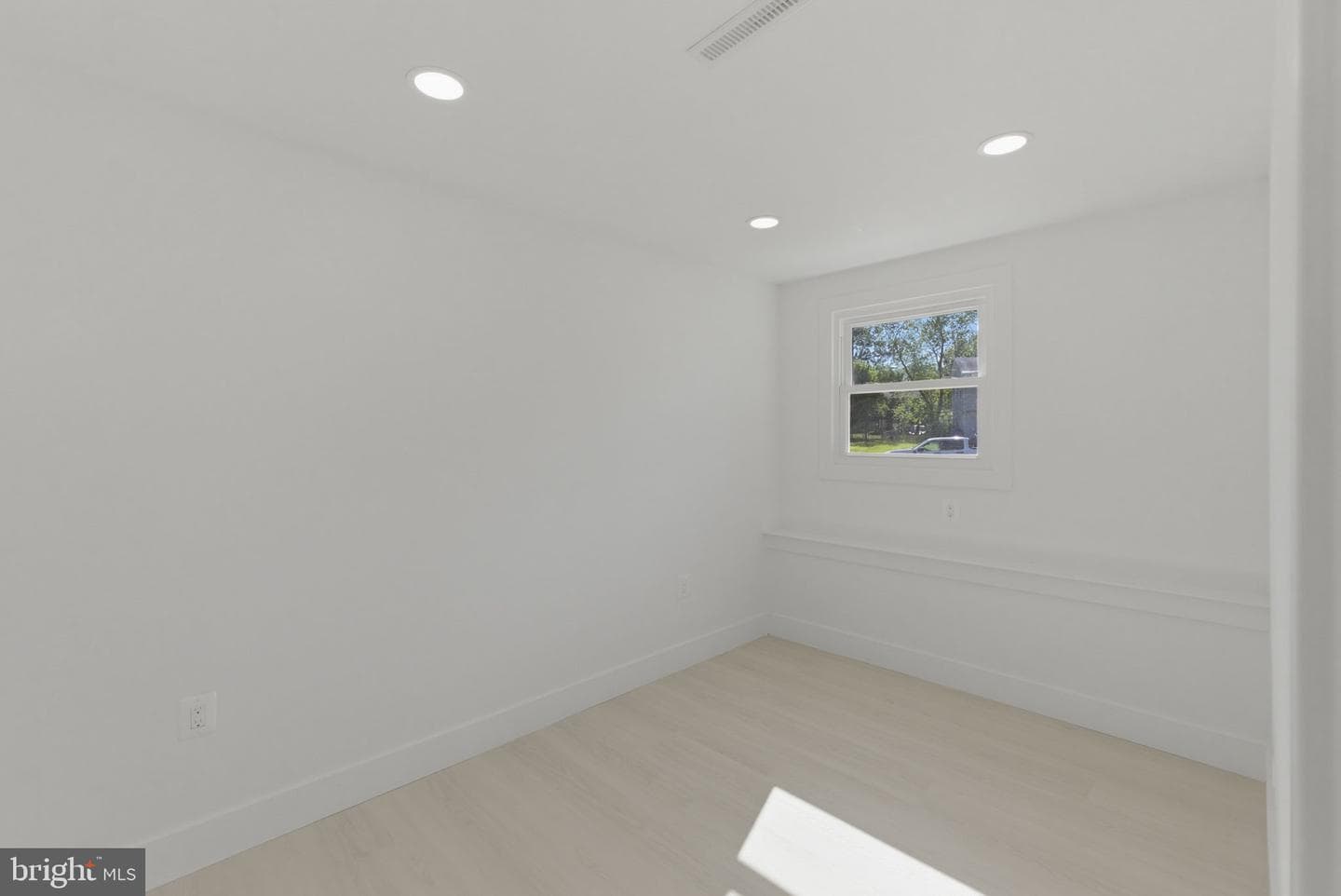 50 Garner Avenue photo 27