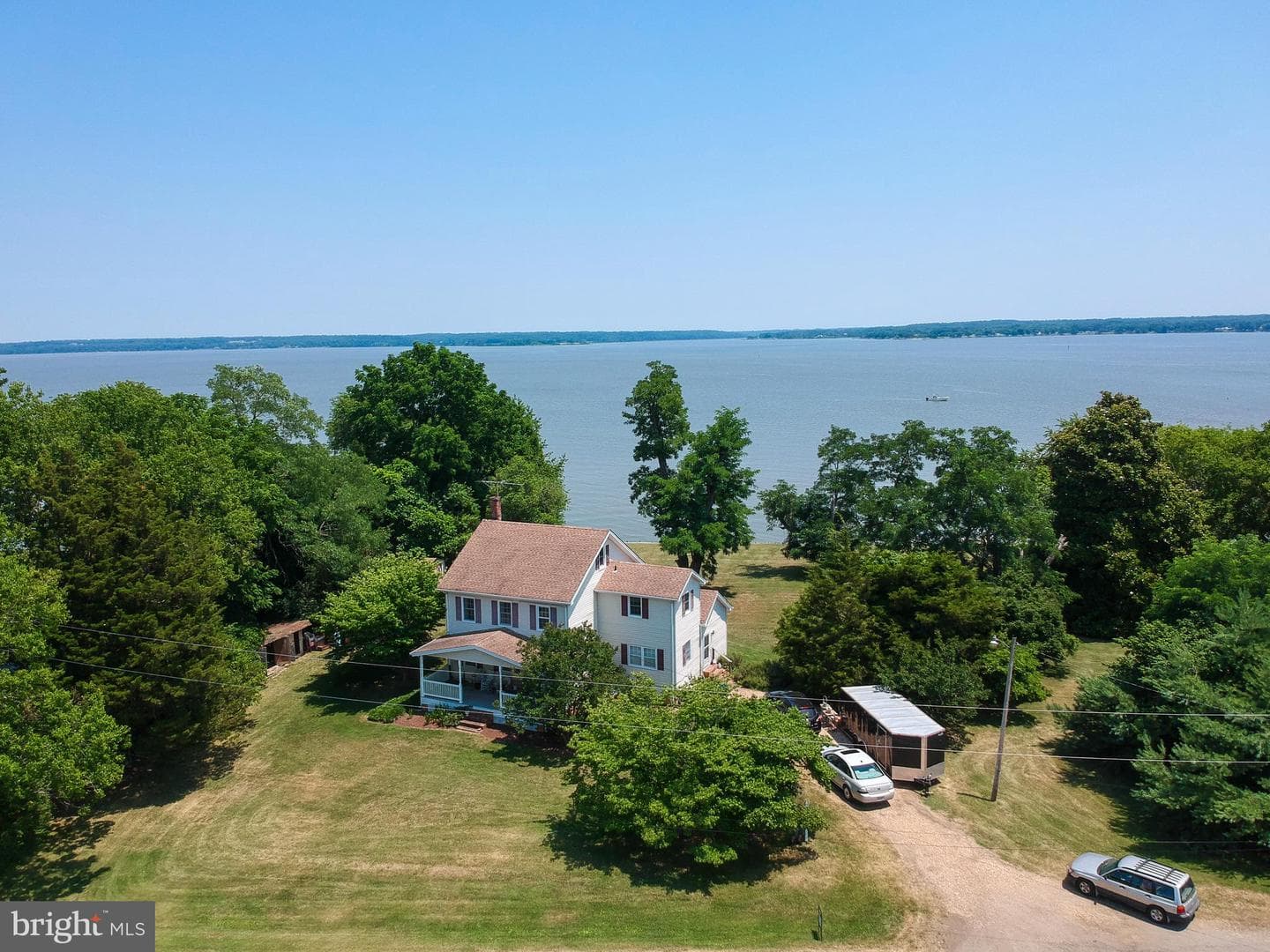 13922 River Road photo 33