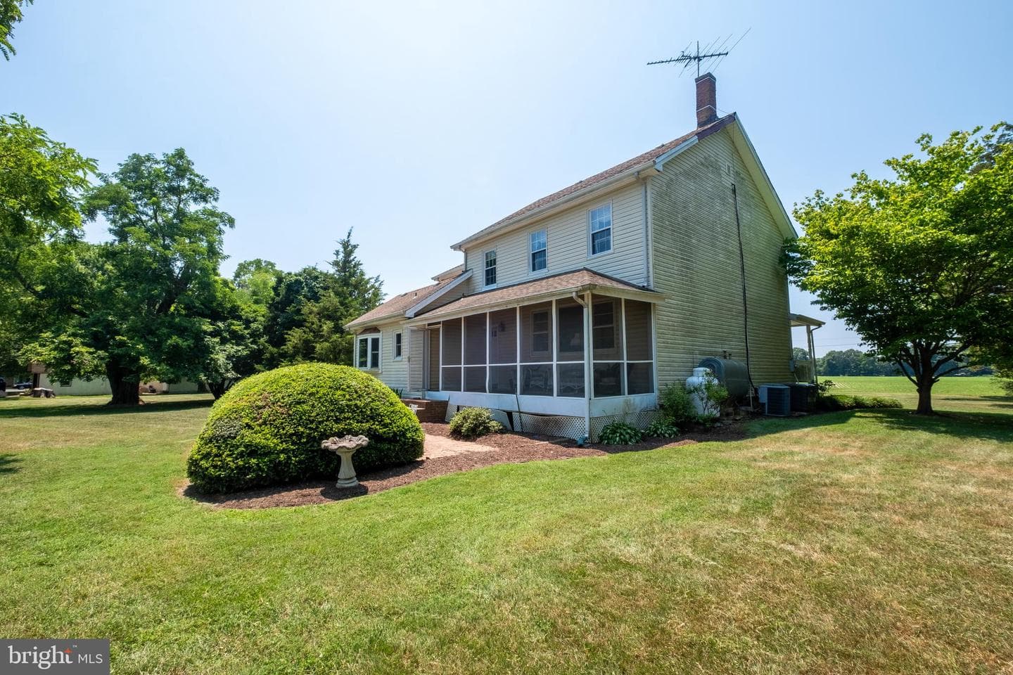 13922 River Road photo 5
