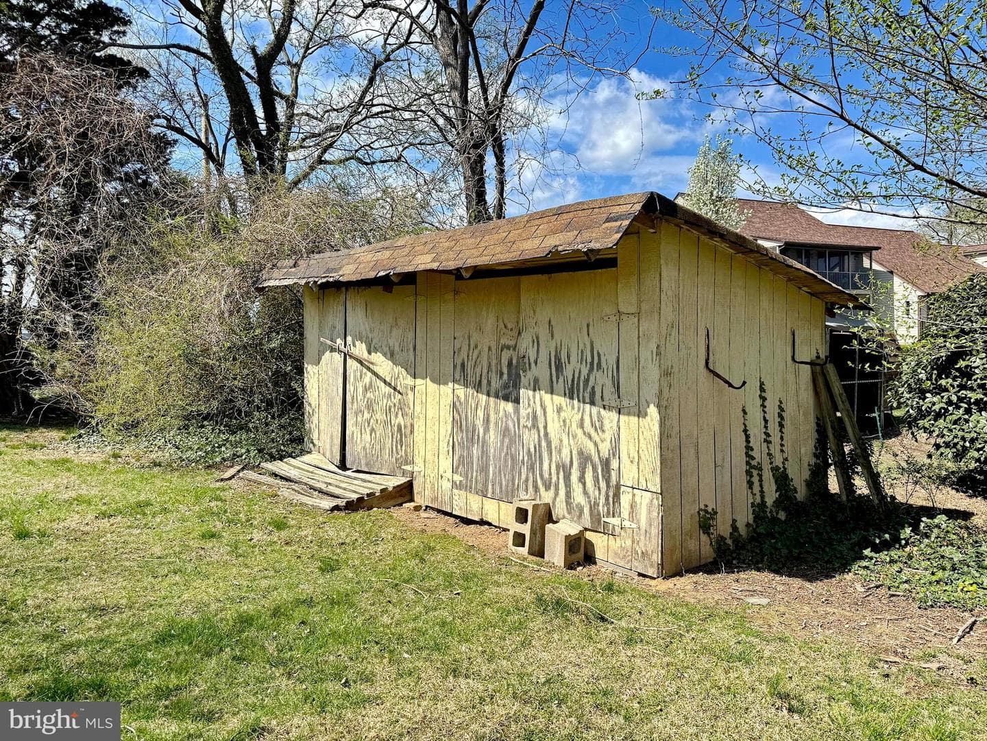 13922 River Road photo 56
