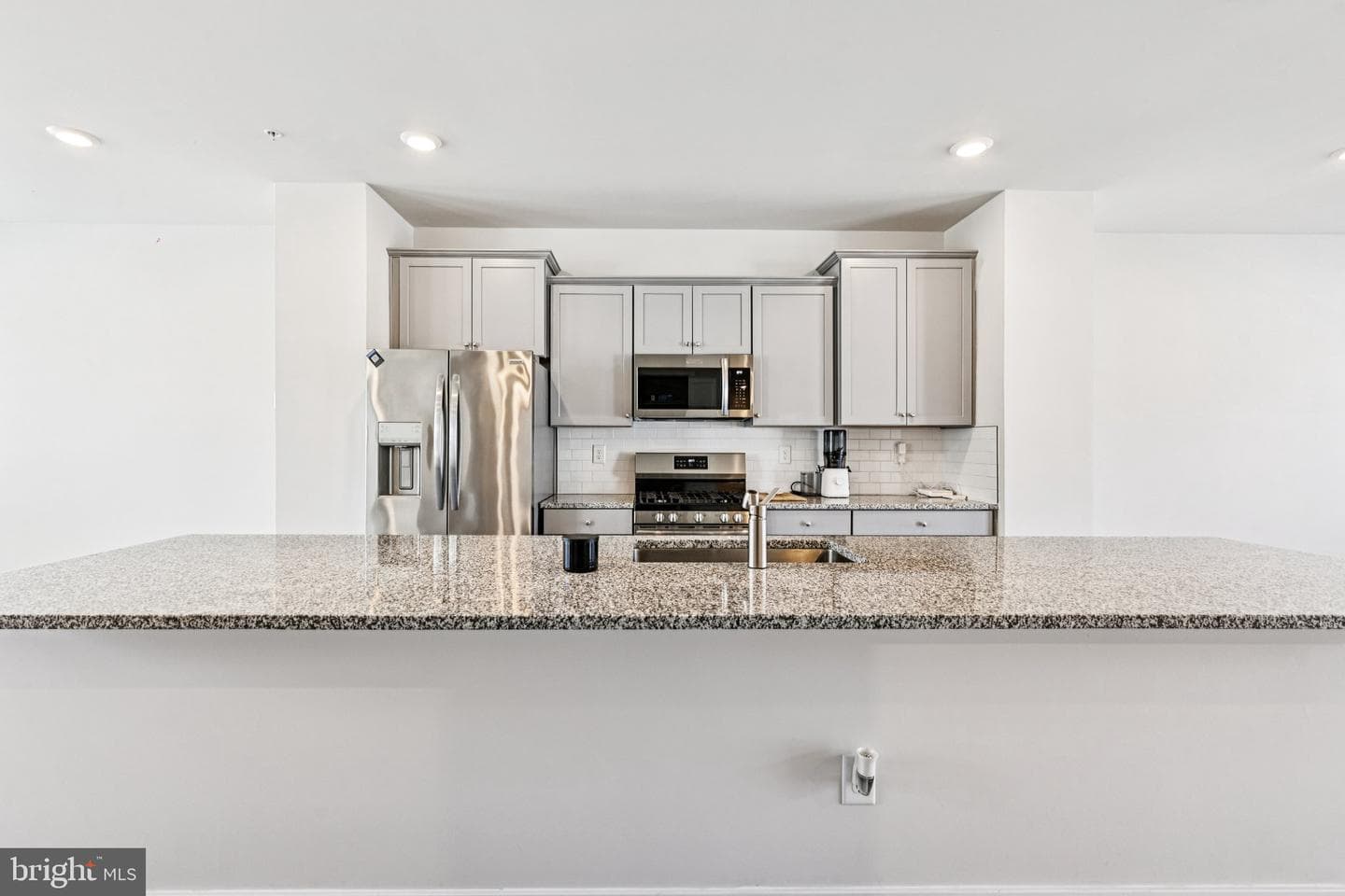 6929 Waterbury Place photo 24