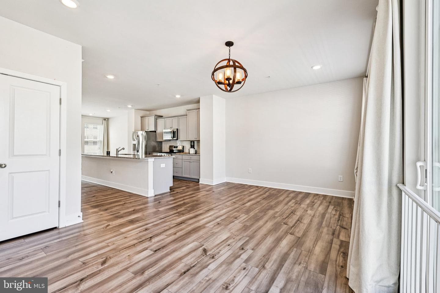 6929 Waterbury Place photo 27