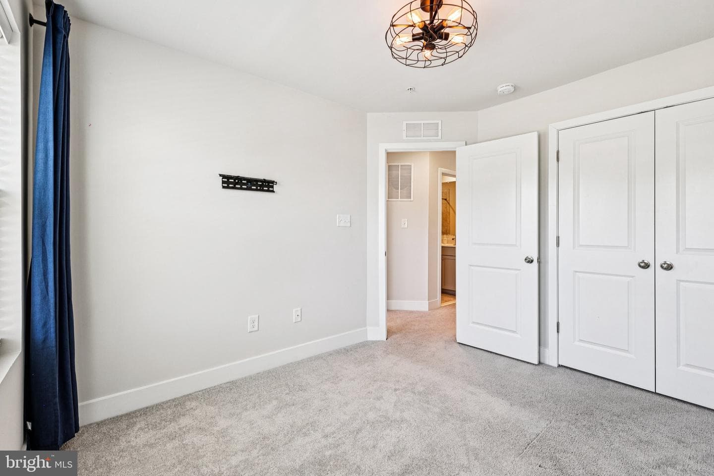 6929 Waterbury Place photo 44