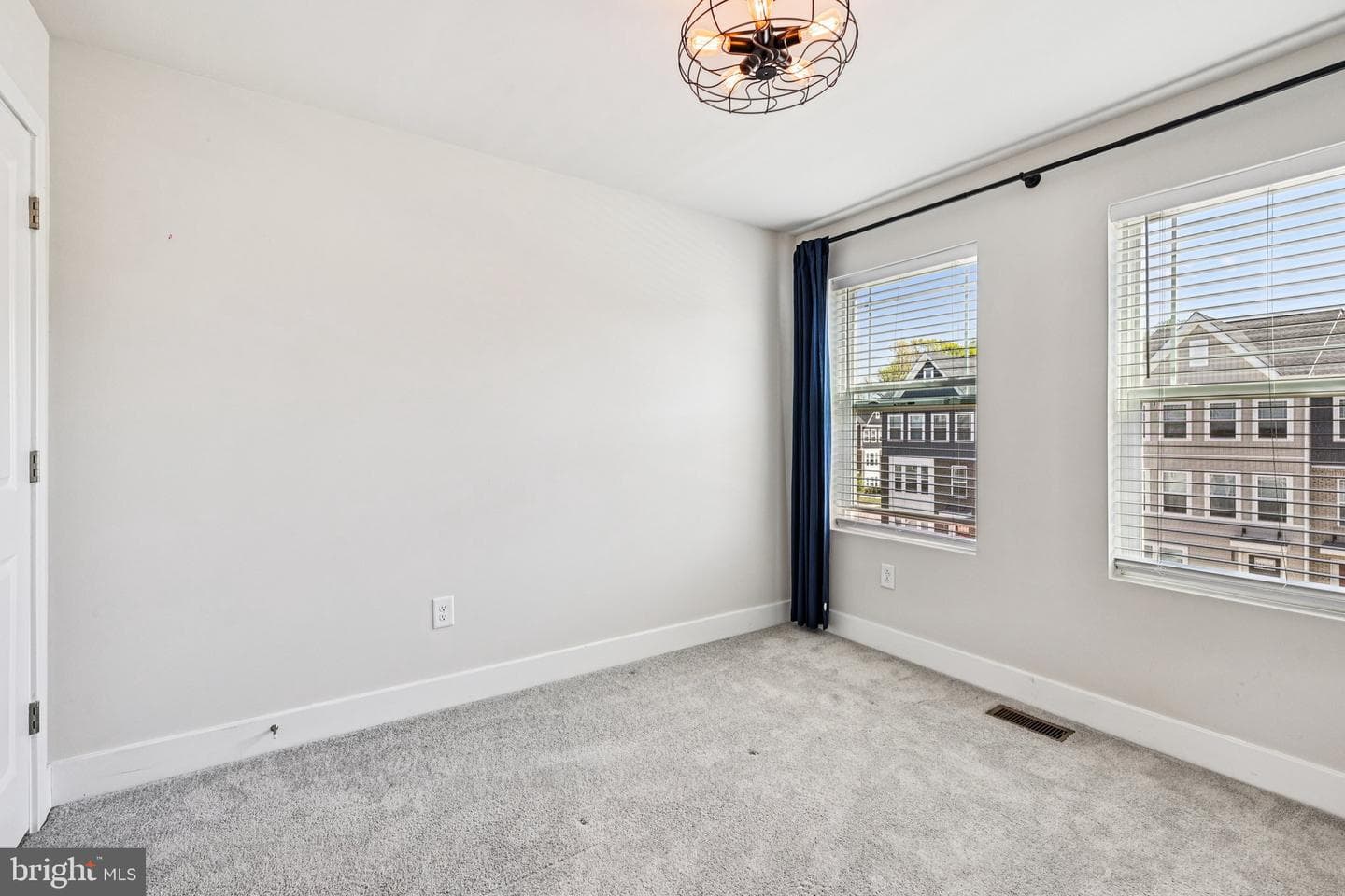 6929 Waterbury Place photo 47