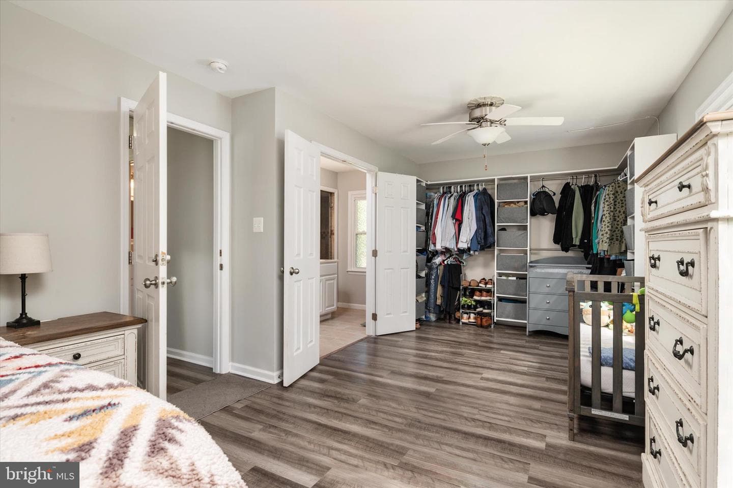 10242 Charles Street photo 16