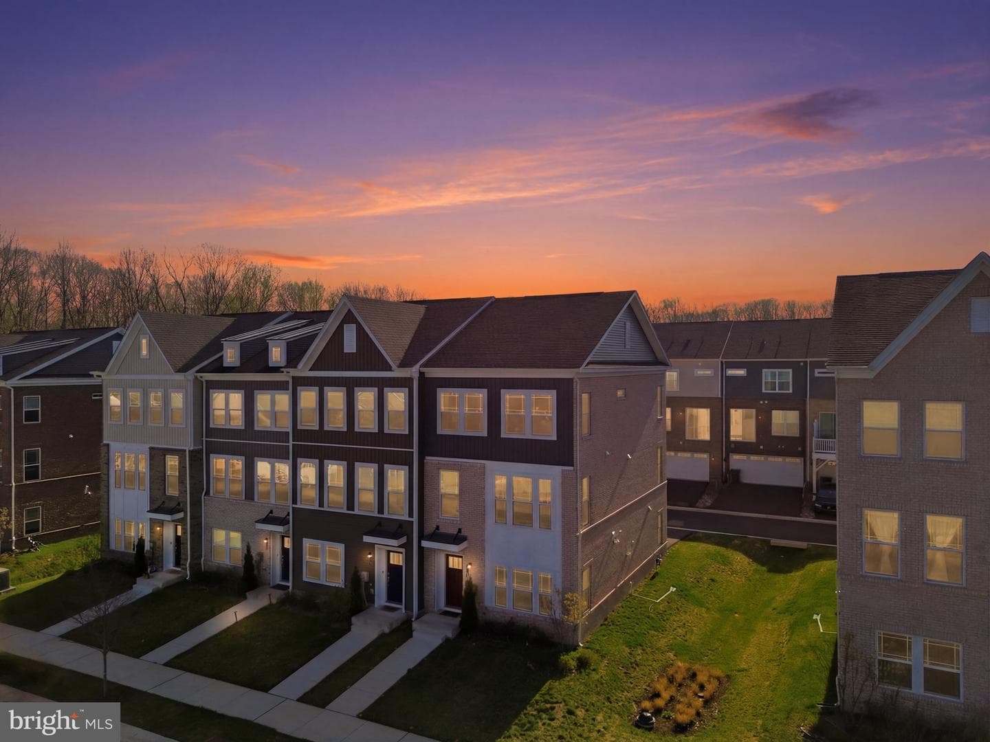 6894 Barrowfield Pl photo 18