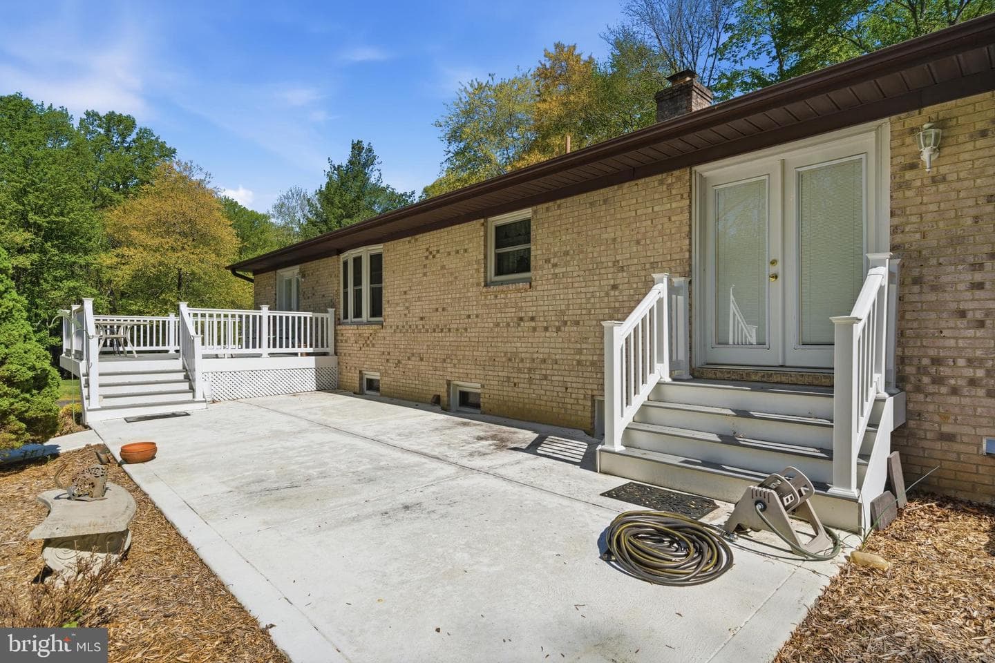 4465 Camelot Drive photo 17