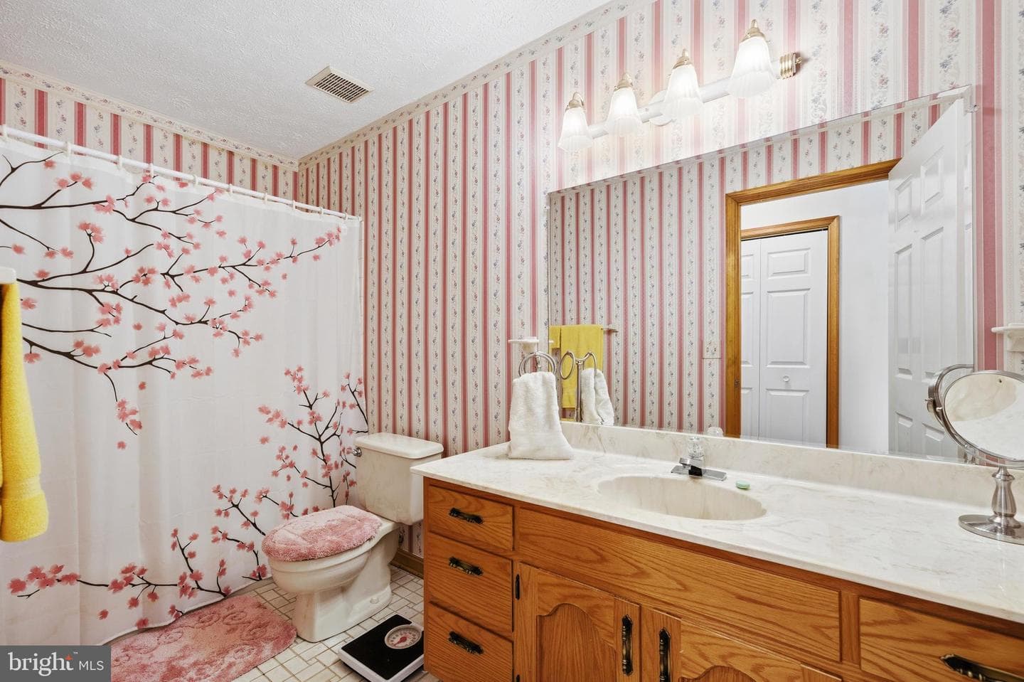4465 Camelot Drive photo 35