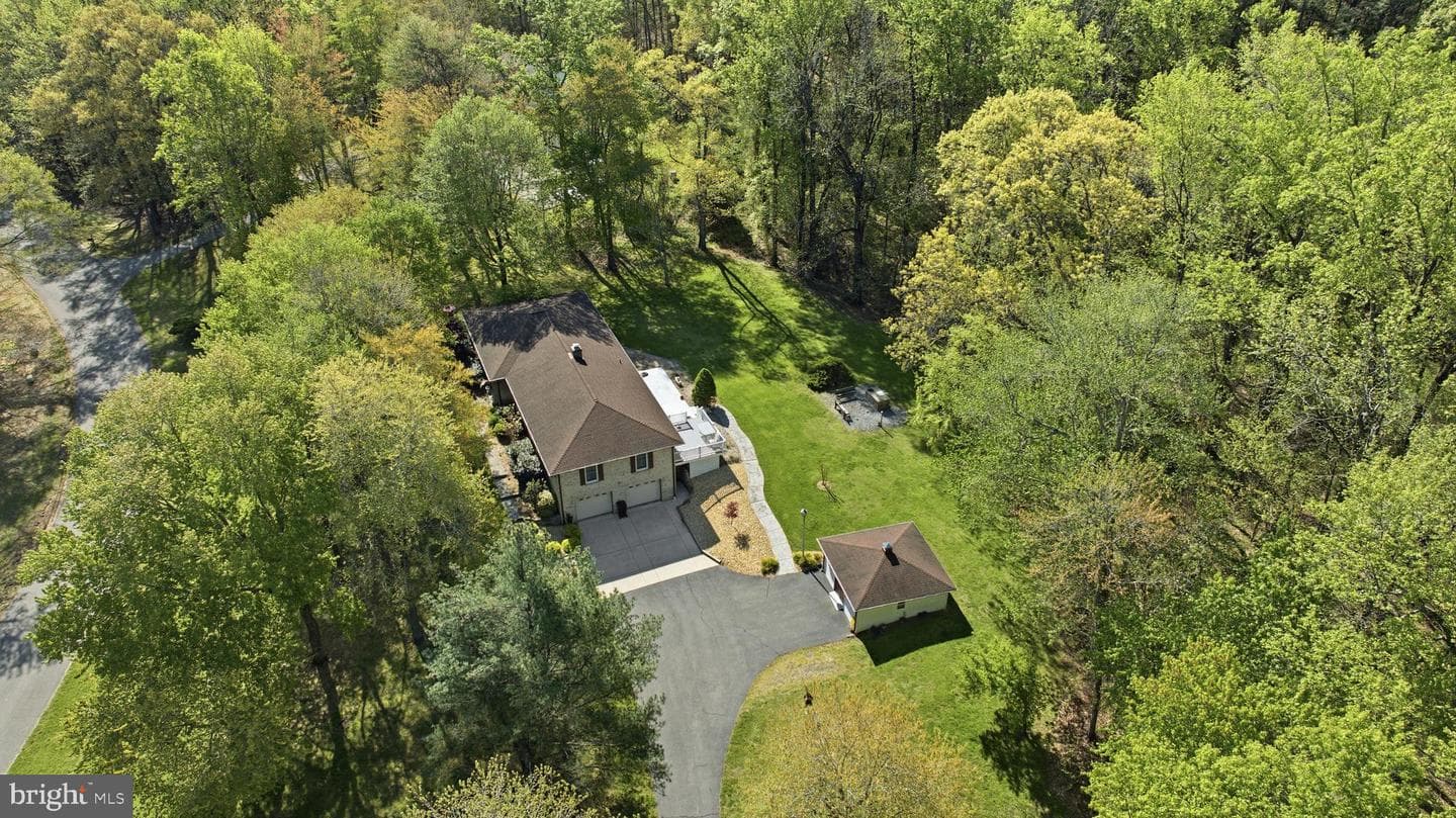 4465 Camelot Drive photo 54