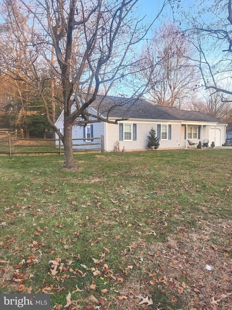 3525 Smoke Tree Court photo 23