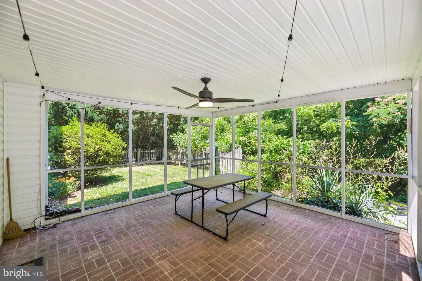 907 Charles Street photo 47