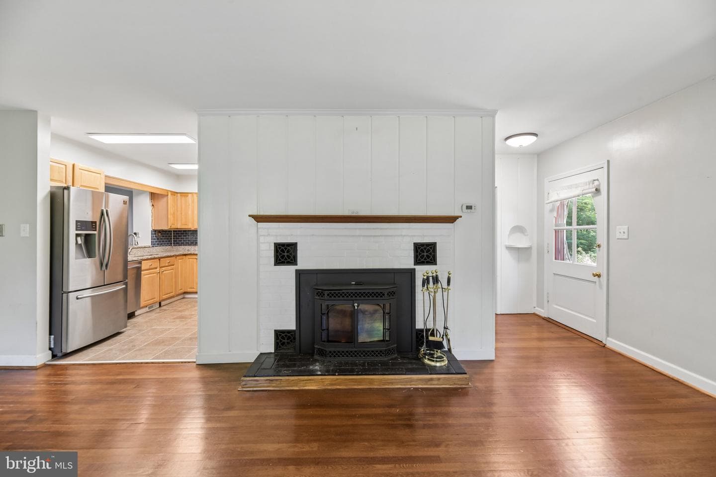 907 Charles Street photo 7