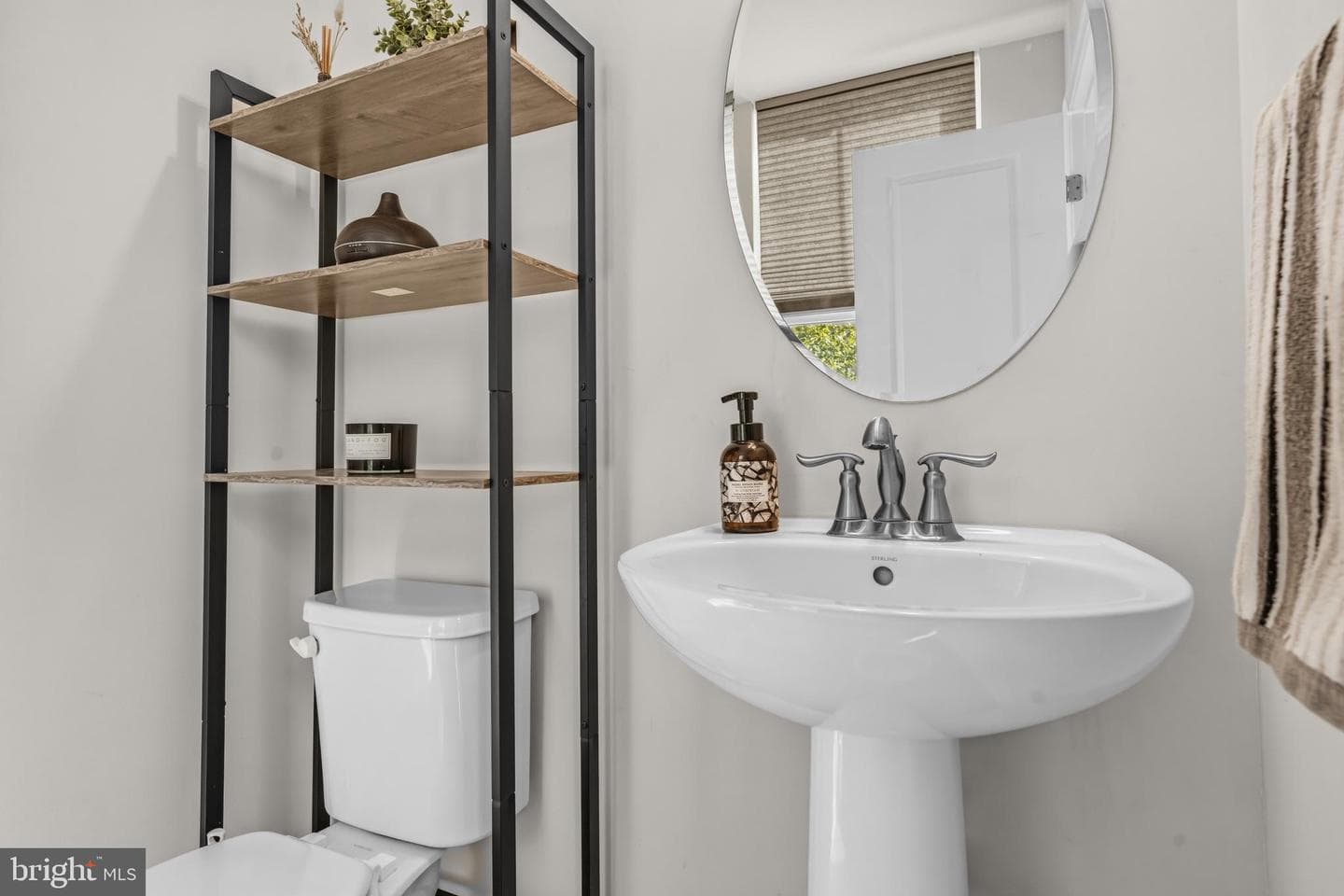 3606 Goswell Aly photo 6