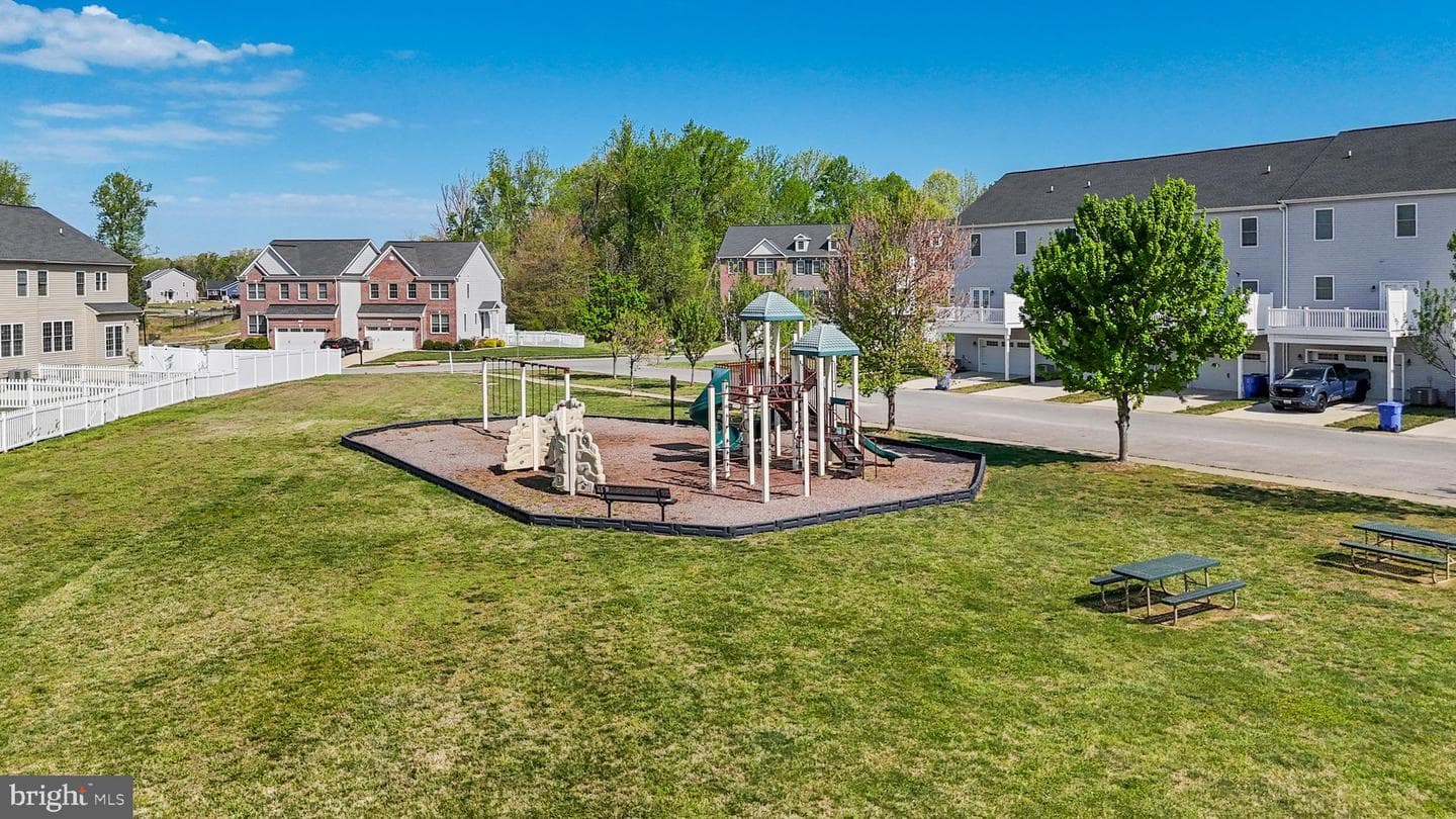 995 Rye Drive photo 43