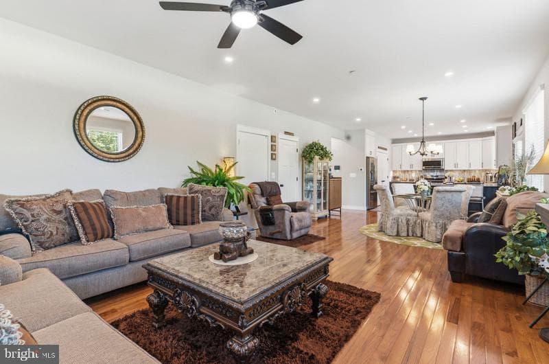 2109 Cedar Tree Lane photo 19